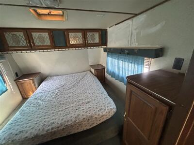 1999 Chevrolet Silverado 2500 LT  and trailer - Photo 3 - Albuquerque, NM 87108