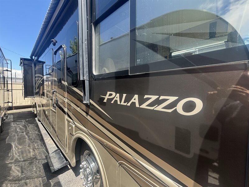 2014 Thor 33.3 Palazzo   - Photo 1 - Albuquerque, NM 87108