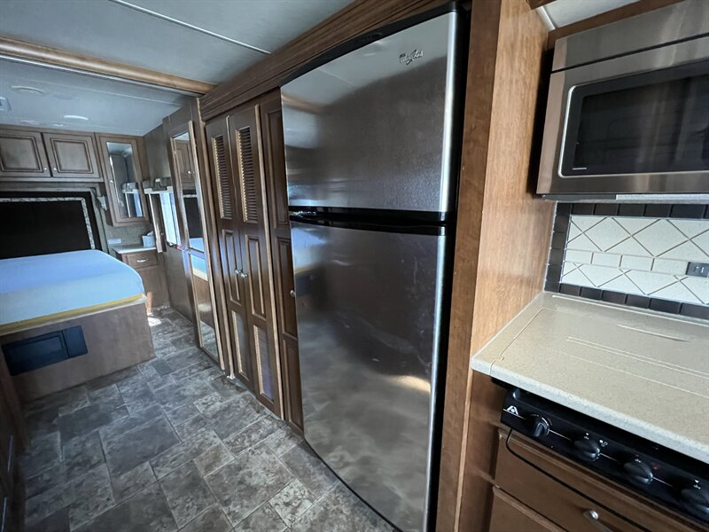 2014 Thor 33.3 Palazzo - Photo 38 - Albuquerque, NM 87108