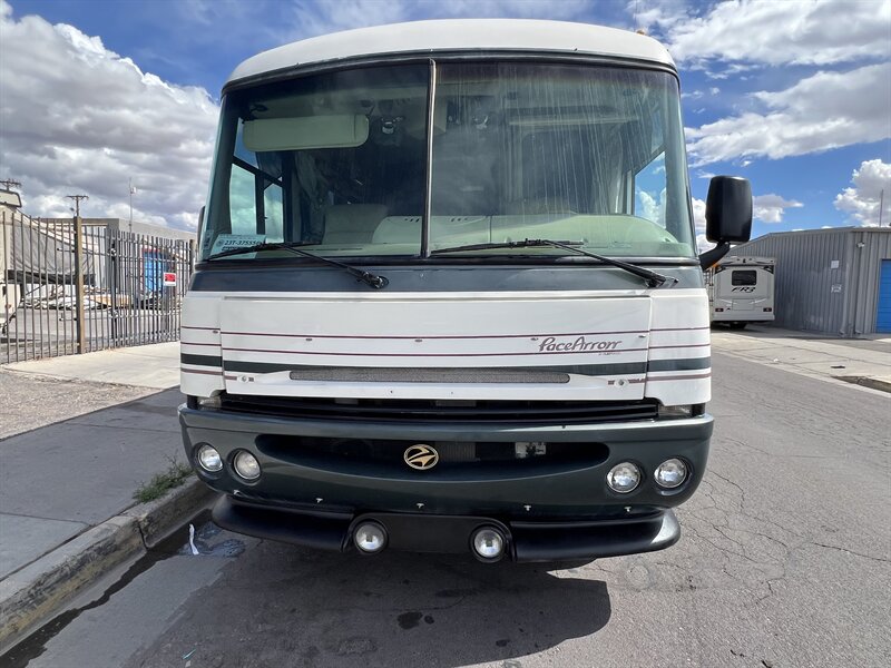 1997 Pace-Arrow 36B VISION CLASS A - Photo 2 - Albuquerque, NM 87108