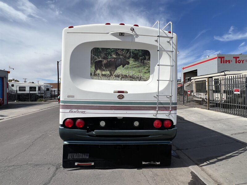 1997 Pace-Arrow 36B VISION CLASS A - Photo 4 - Albuquerque, NM 87108