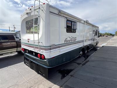 1997 Pace-Arrow 36B VISION CLASS A - Photo 3 - Albuquerque, NM 87108