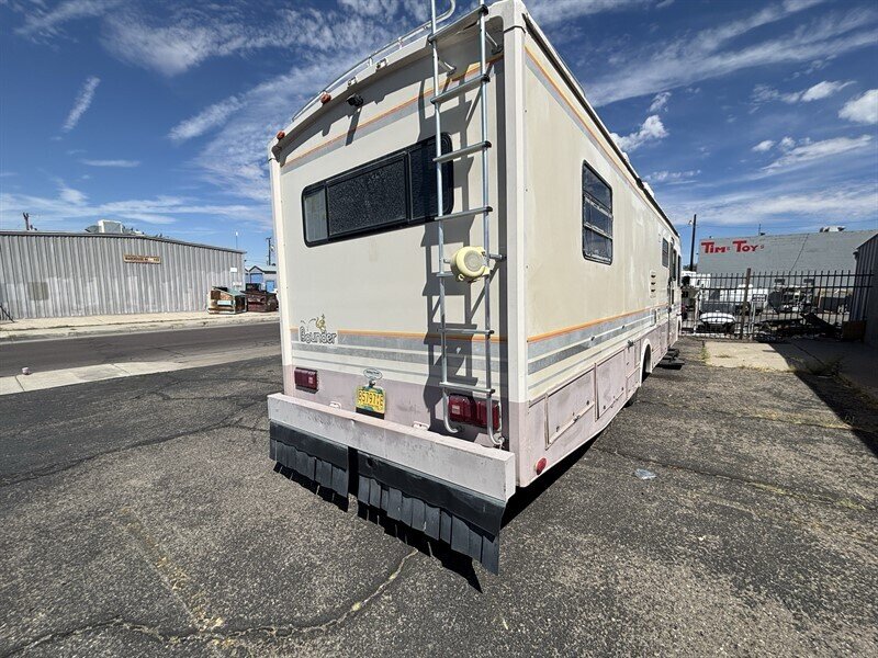 1992 Fleetwood 34 BOUNDER - Photo 4 - Albuquerque, NM 87108