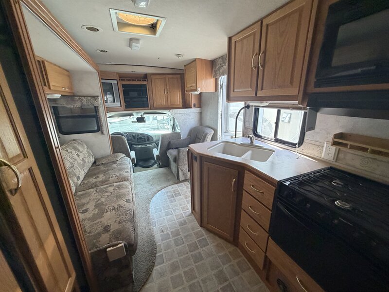 2004 Itasca Sprit 830c 26y - Photo 16 - Albuquerque, NM 87108