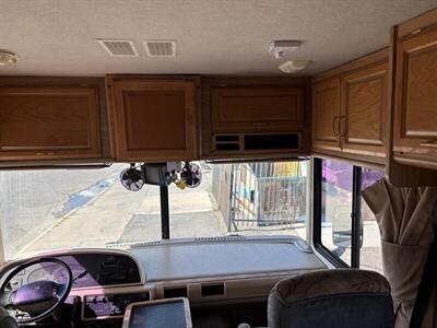 1999 Fleetwood Bounder Bounder   - Photo 8 - Albuquerque, NM 87108