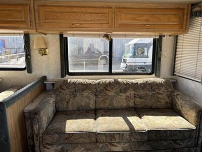 1999 Fleetwood Bounder Bounder   - Photo 7 - Albuquerque, NM 87108