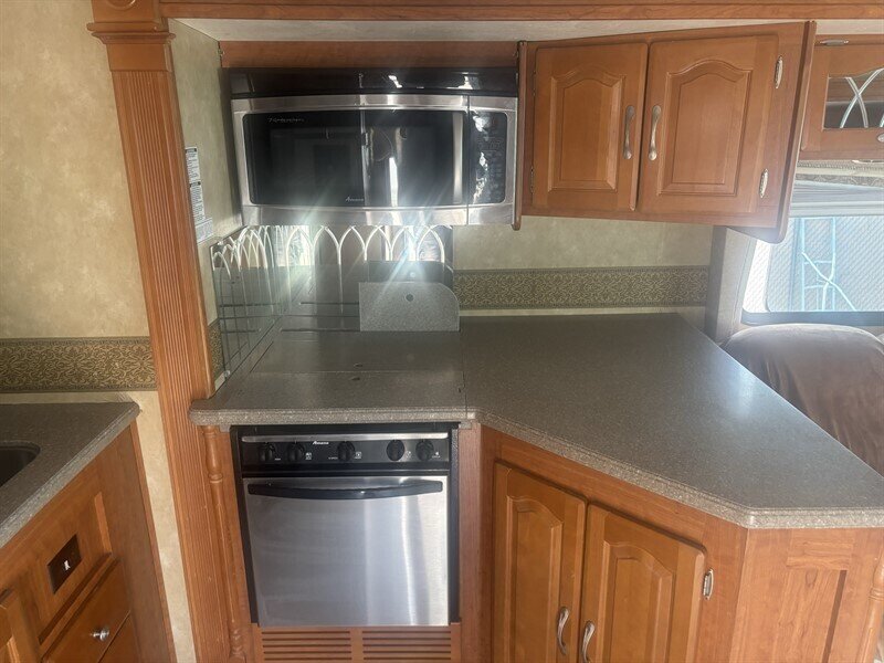 2007 Forest River 378TS GEORGETOWN - Photo 15 - Albuquerque, NM 87108