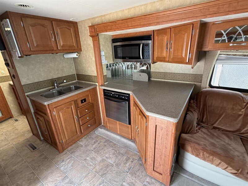2007 Forest River 378TS GEORGETOWN - Photo 65 - Albuquerque, NM 87108
