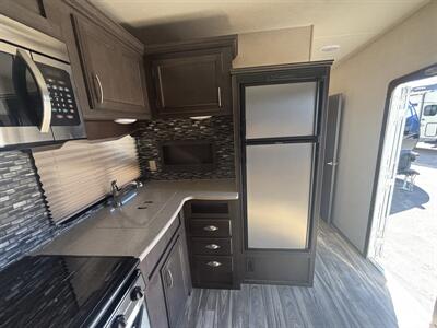 2018 FOREST RIVER FQ2715 STEALTH   - Photo 21 - Albuquerque, NM 87108