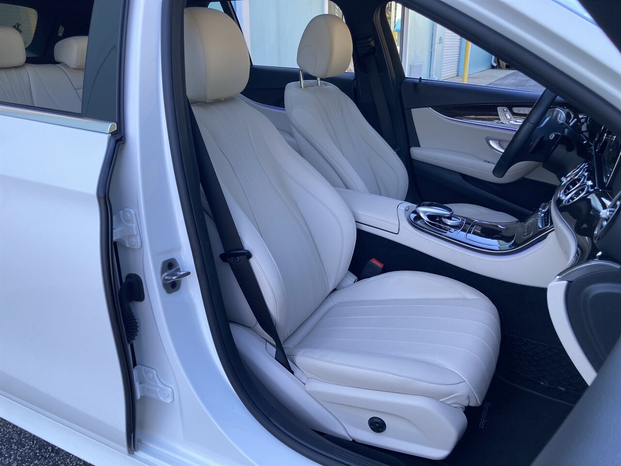 2019 Mercedes-Benz E 450 4MATIC   - Photo 20 - Stuart, FL 34997