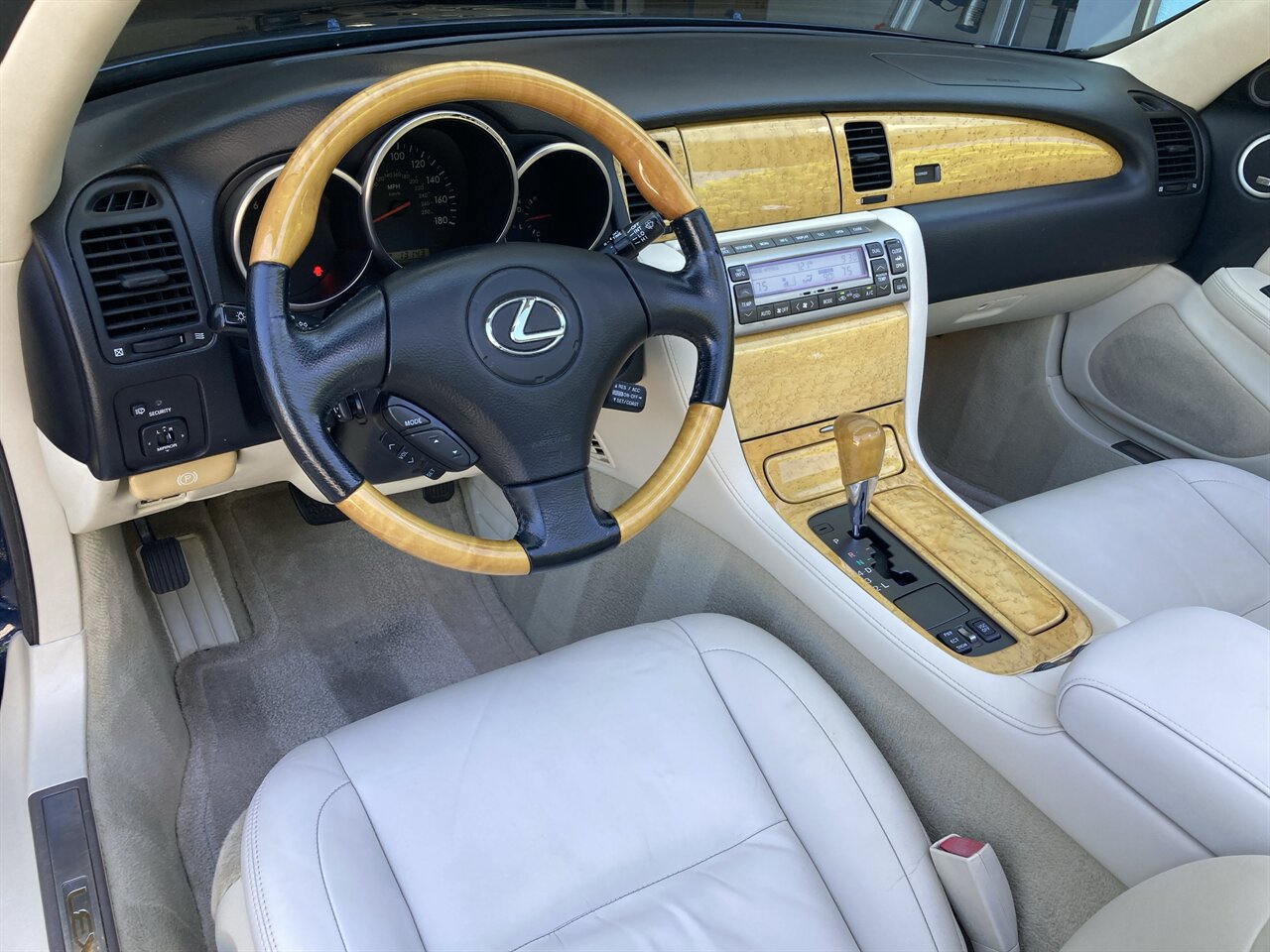 2003 Lexus SC 430   - Photo 18 - Stuart, FL 34997