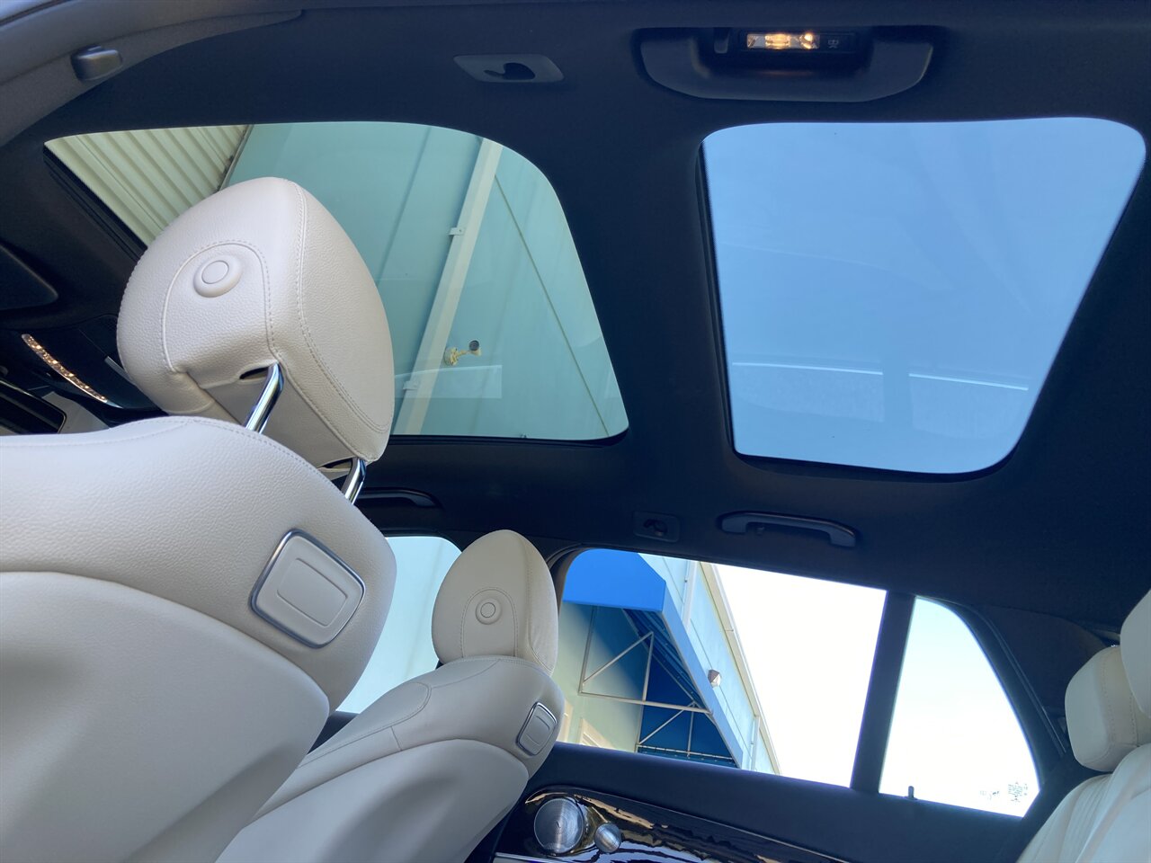 2019 Mercedes-Benz E 450 4MATIC - Photo 38 - Stuart, FL 34997