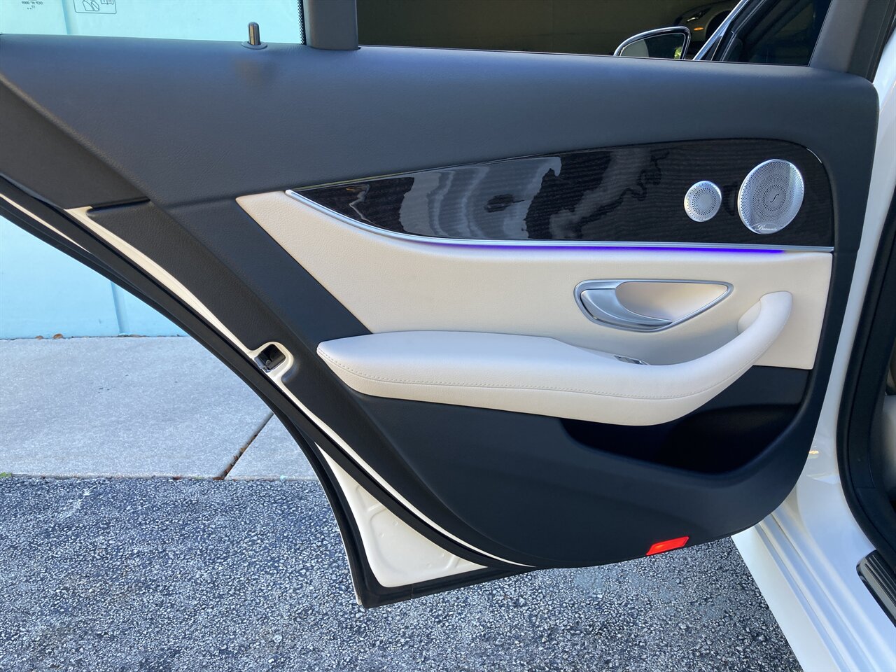 2019 Mercedes-Benz E 450 4MATIC - Photo 35 - Stuart, FL 34997