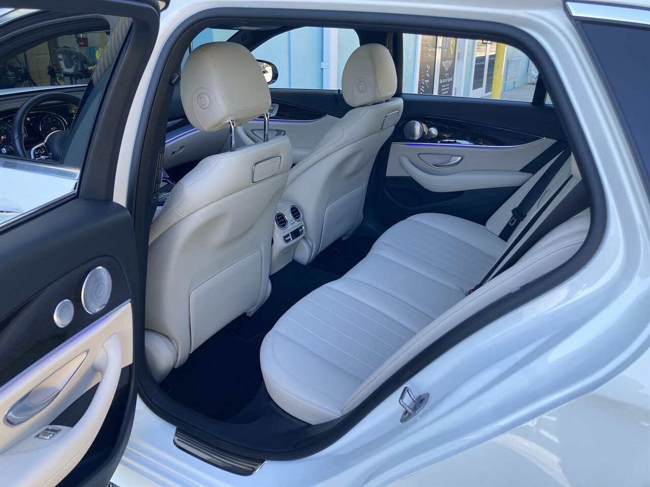 2019 Mercedes-Benz E 450 4MATIC - Photo 16 - Stuart, FL 34997