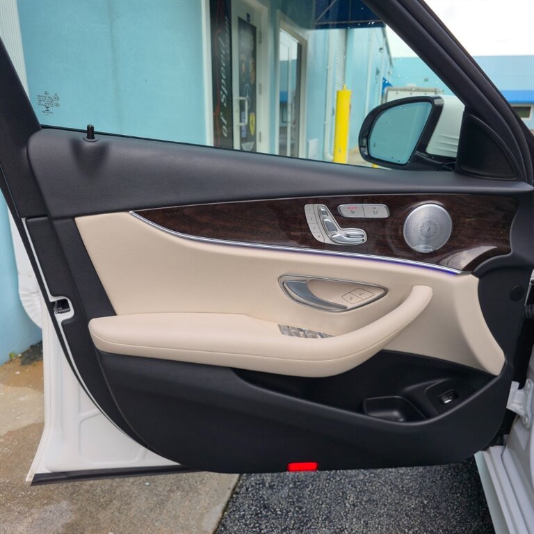 2019 Mercedes-Benz E 450 4MATIC   - Photo 31 - Stuart, FL 34997