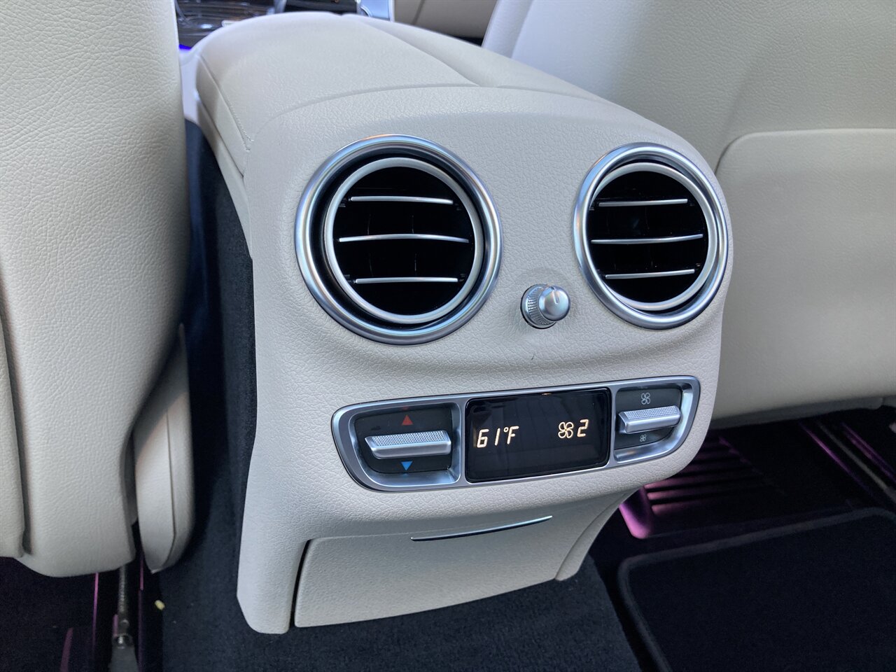 2019 Mercedes-Benz E 450 4MATIC - Photo 32 - Stuart, FL 34997