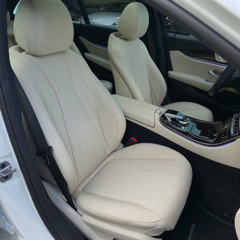 2019 Mercedes-Benz E 450 4MATIC   - Photo 24 - Stuart, FL 34997