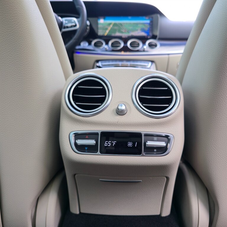 2019 Mercedes-Benz E 450 4MATIC   - Photo 35 - Stuart, FL 34997