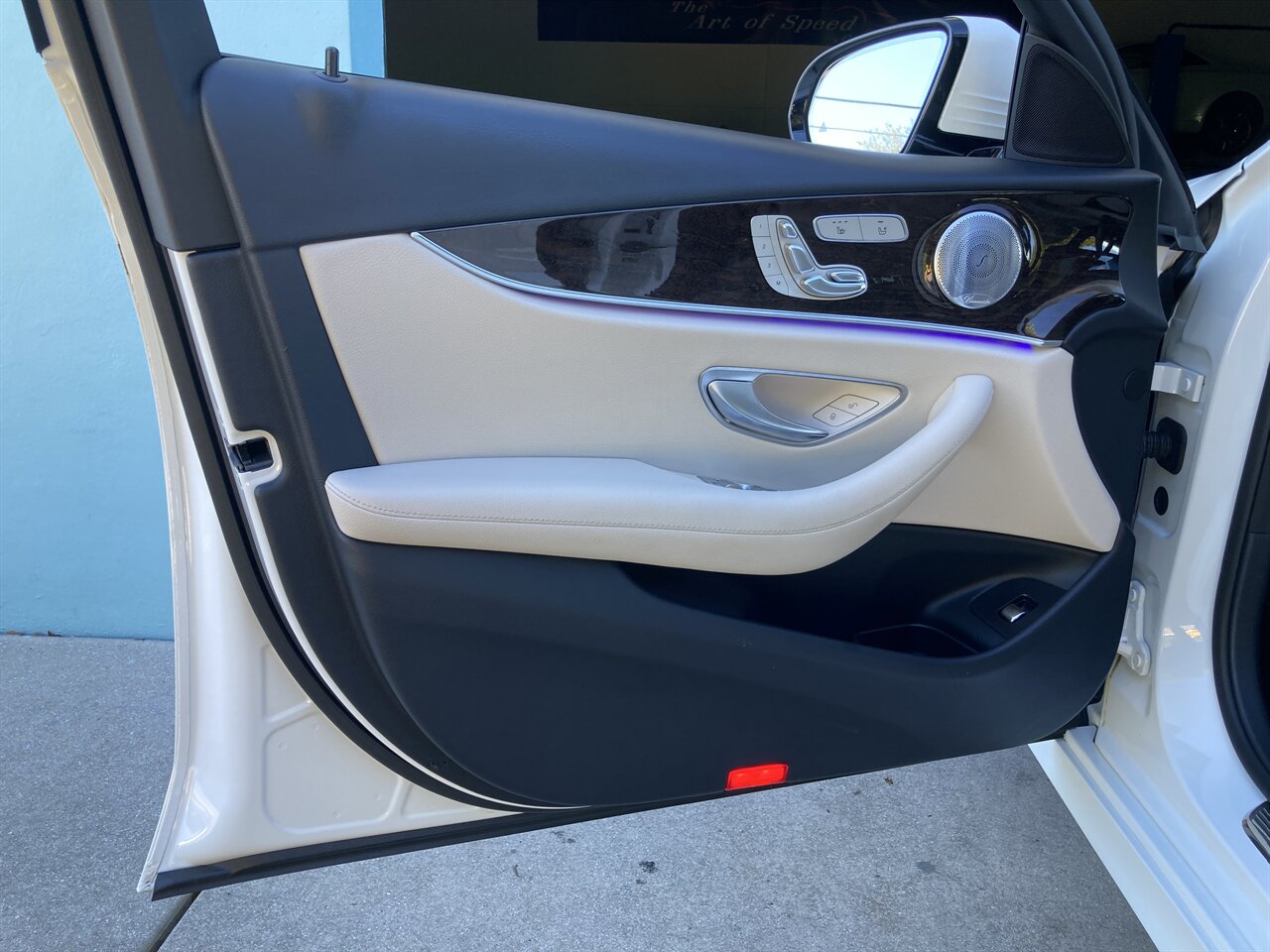 2019 Mercedes-Benz E 450 4MATIC - Photo 33 - Stuart, FL 34997