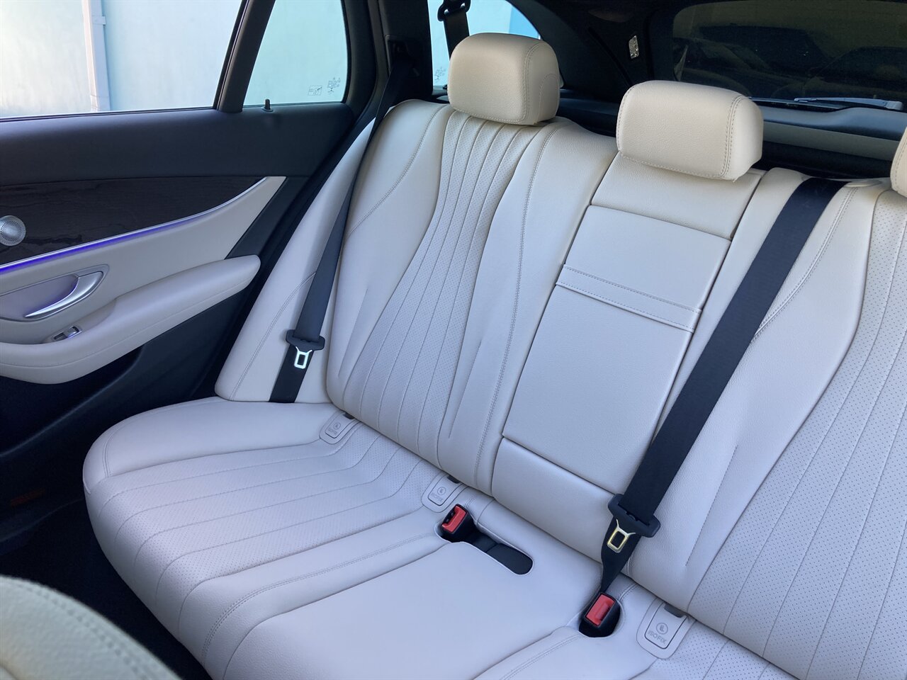 2019 Mercedes-Benz E 450 4MATIC - Photo 17 - Stuart, FL 34997