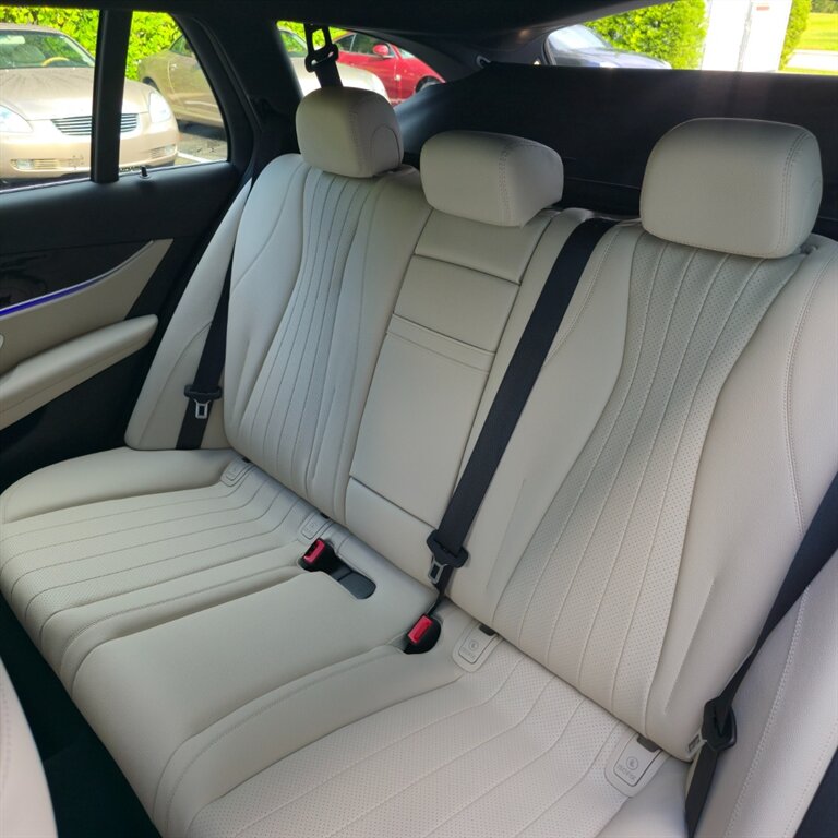 2019 Mercedes-Benz E 450 4MATIC   - Photo 37 - Stuart, FL 34997