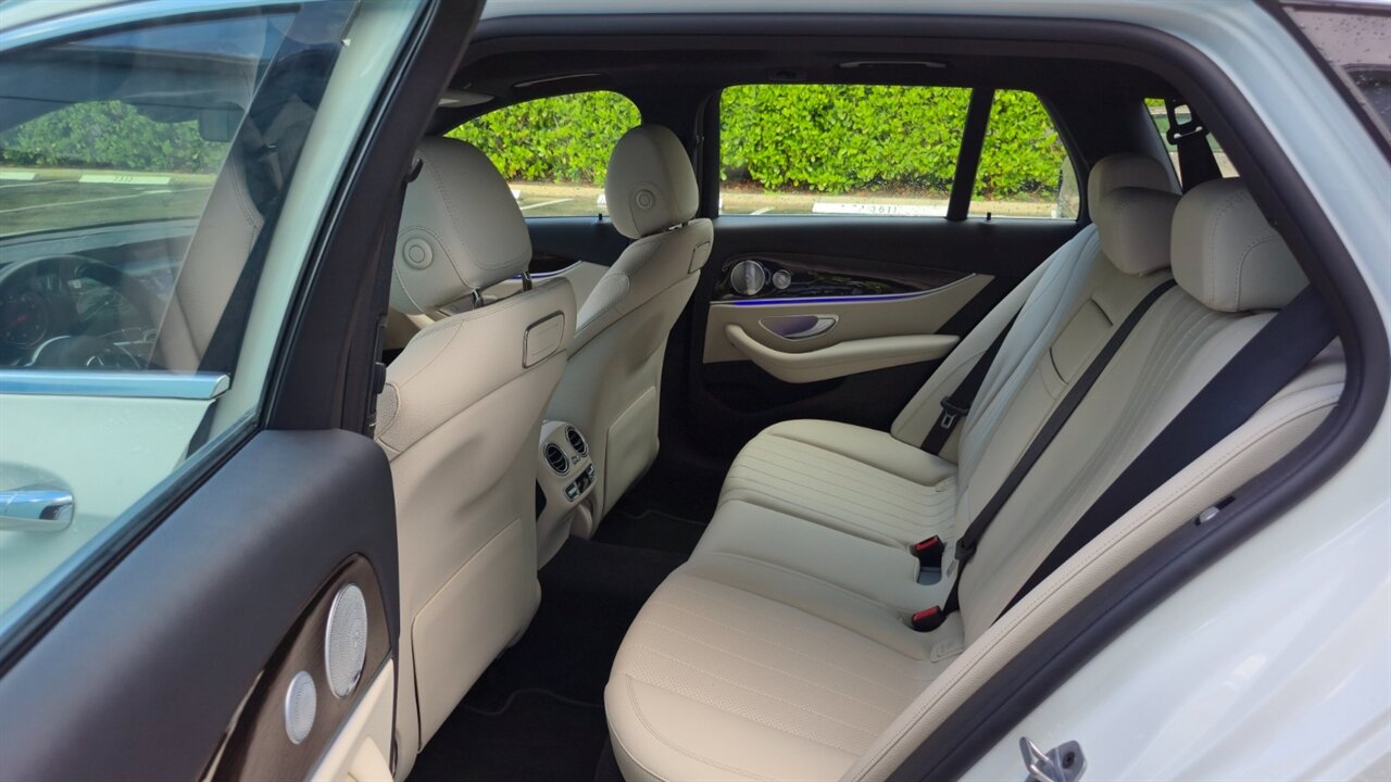 2019 Mercedes-Benz E 450 4MATIC   - Photo 39 - Stuart, FL 34997