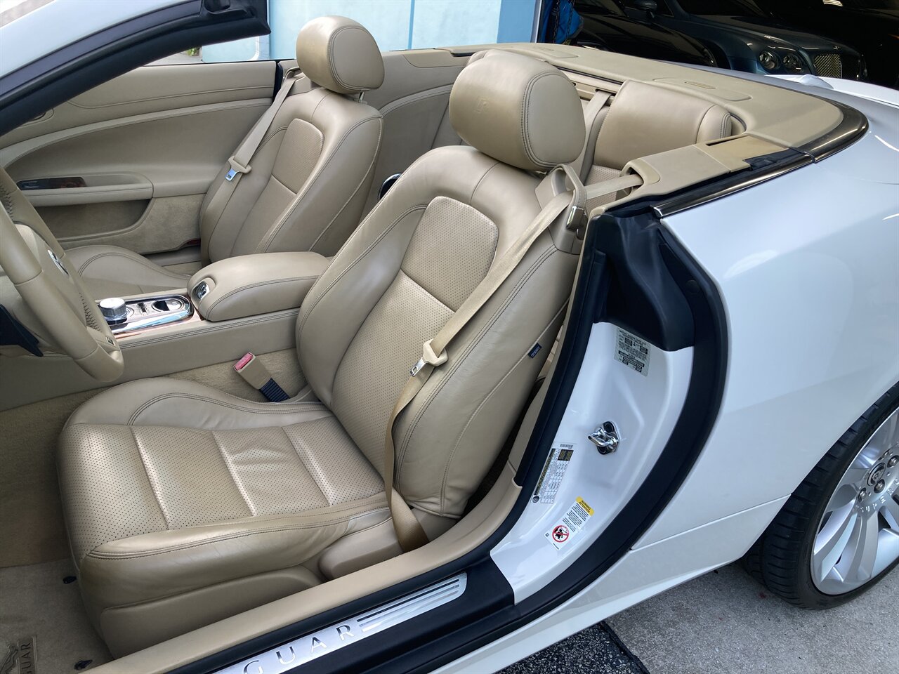 2010 Jaguar XK XKR   - Photo 15 - Stuart, FL 34997