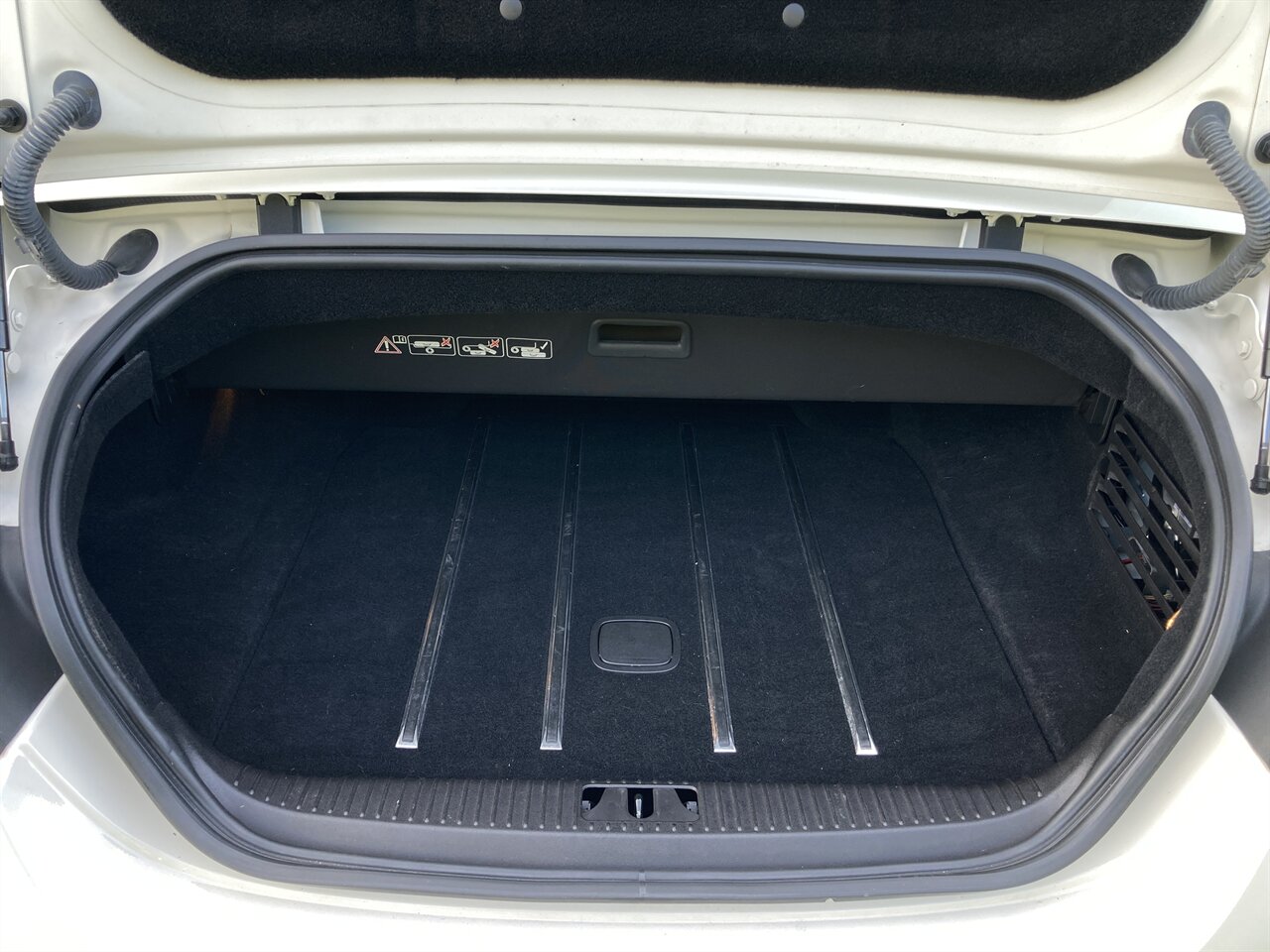 2010 Jaguar XK XKR   - Photo 28 - Stuart, FL 34997