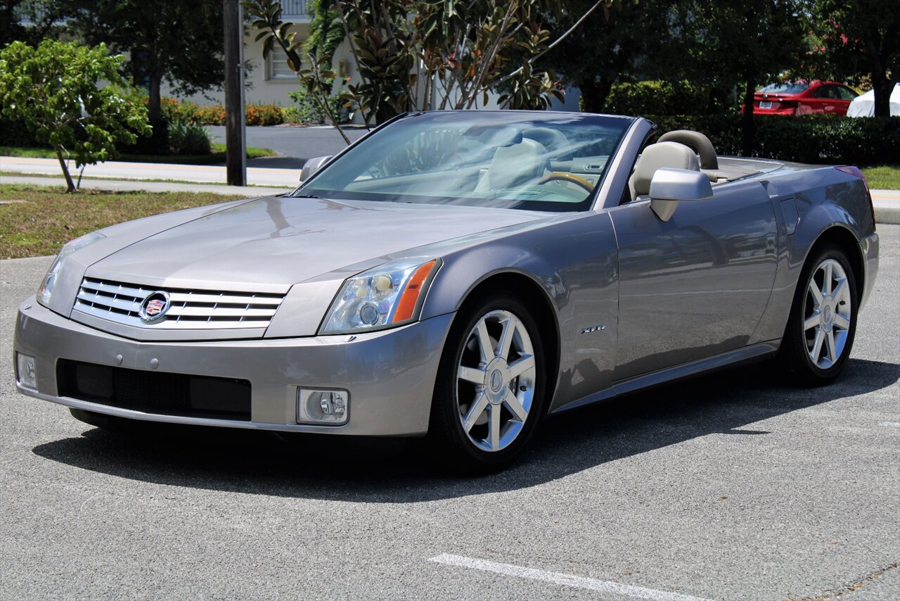 2004 Cadillac XLR   - Photo 11 - Stuart, FL 34997