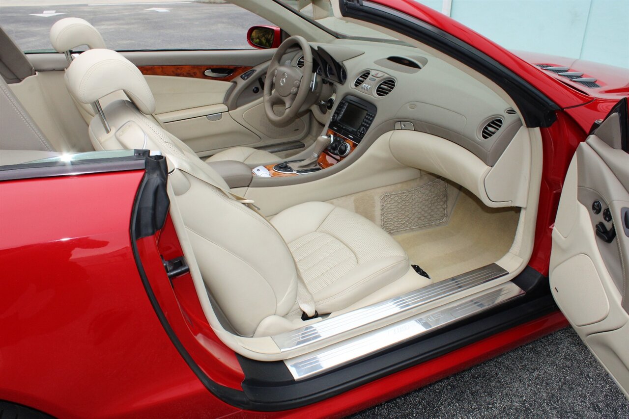 2007 Mercedes-Benz SL 55 AMG   - Photo 17 - Stuart, FL 34997