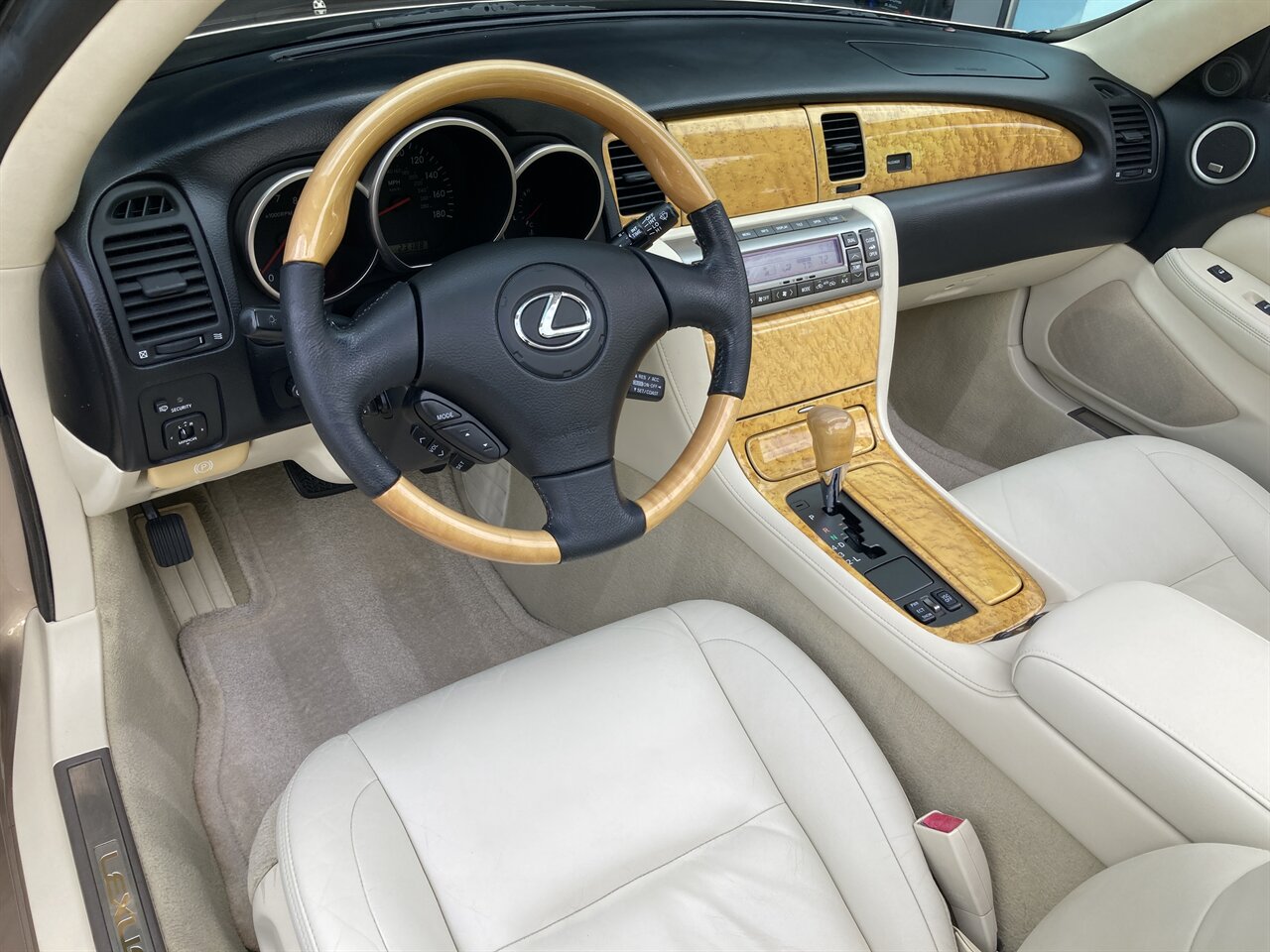2003 Lexus SC 430   - Photo 18 - Stuart, FL 34997