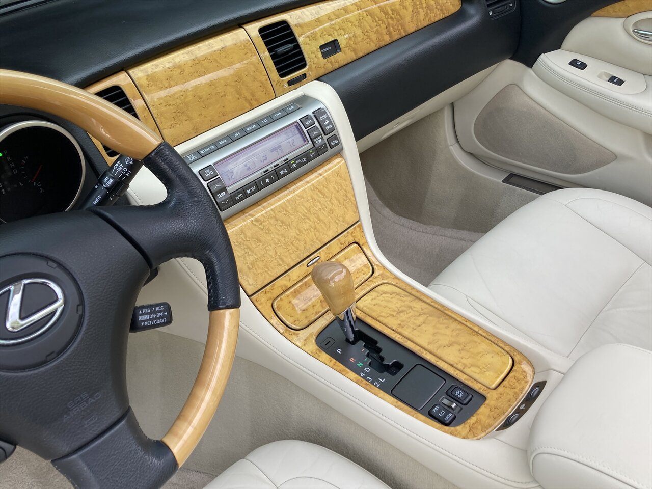 2003 Lexus SC 430   - Photo 23 - Stuart, FL 34997