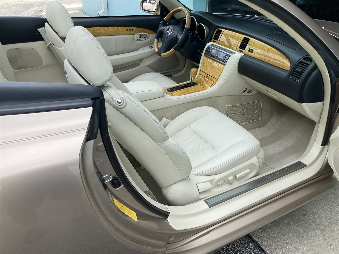 2003 Lexus SC 430   - Photo 17 - Stuart, FL 34997