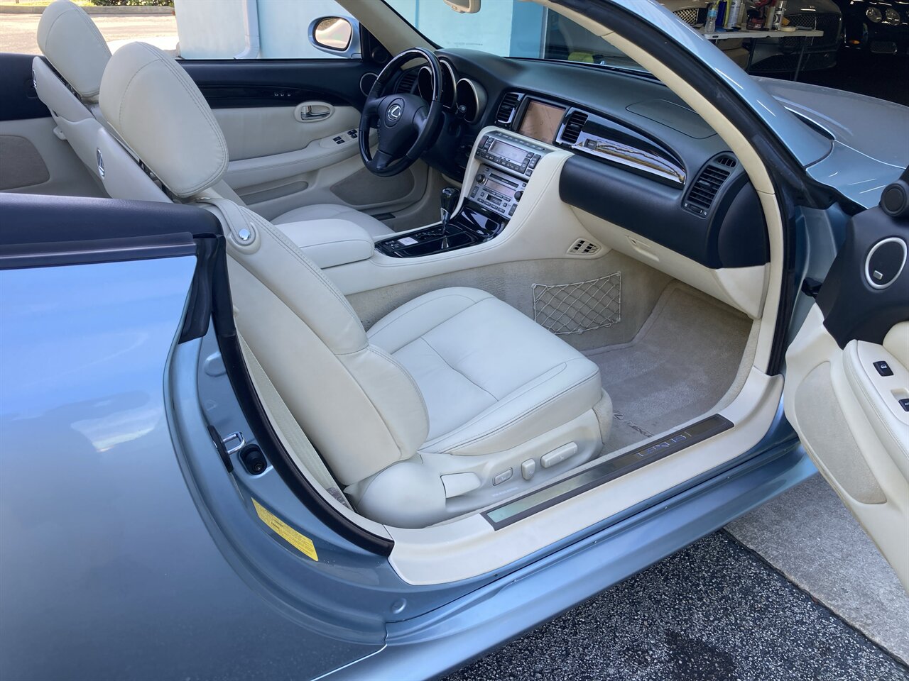 2004 Lexus SC 430 - Photo 17 - Stuart, FL 34997
