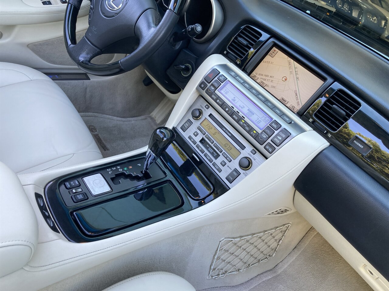 2004 Lexus SC 430 - Photo 29 - Stuart, FL 34997