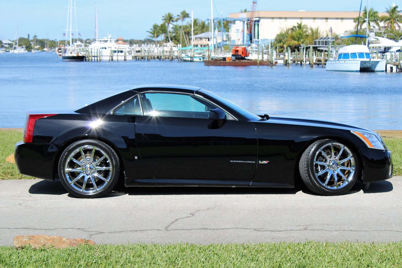 2008 Cadillac XLR-V   - Photo 7 - Stuart, FL 34997