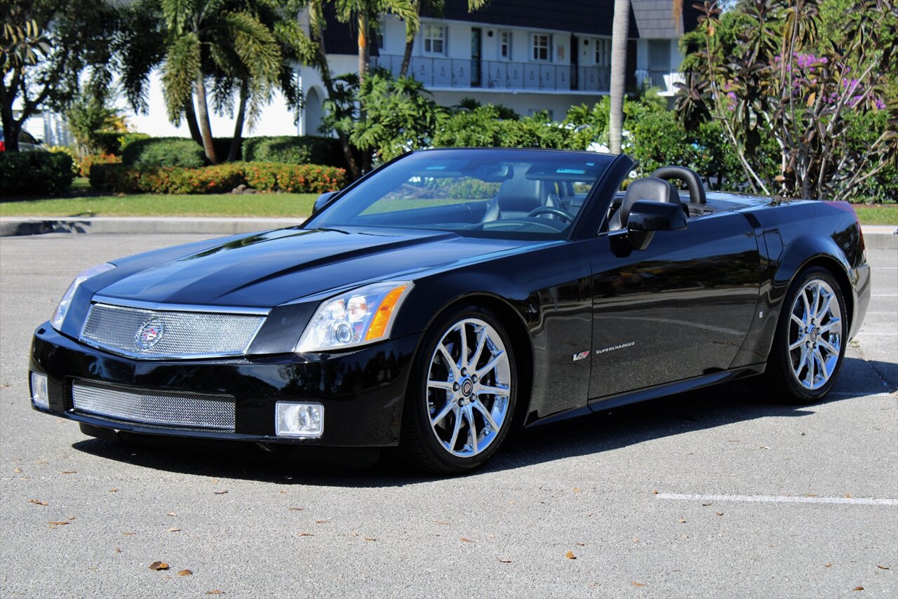 2008 Cadillac XLR-V   - Photo 11 - Stuart, FL 34997