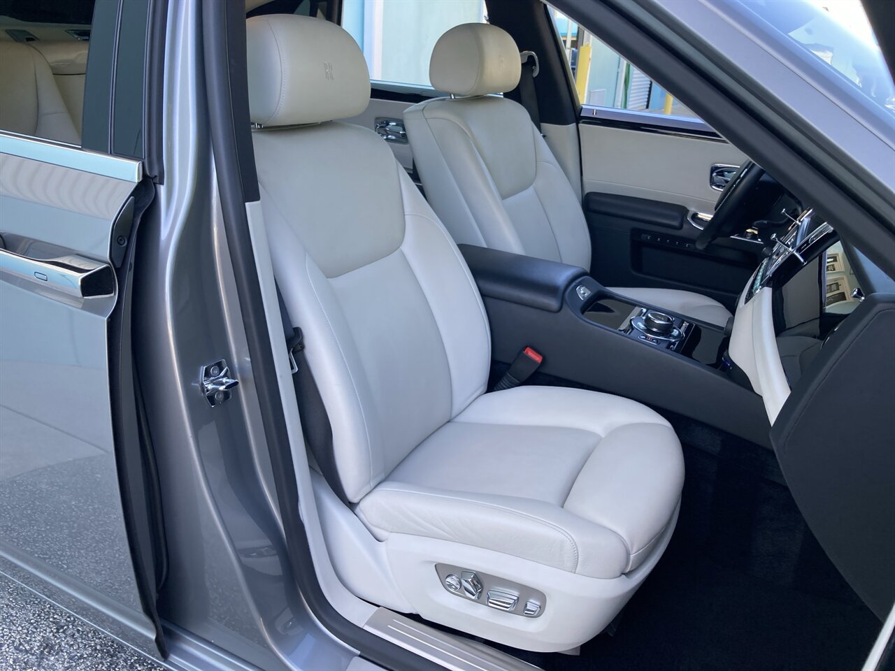 2016 Rolls-Royce Ghost - Photo 20 - Stuart, FL 34997