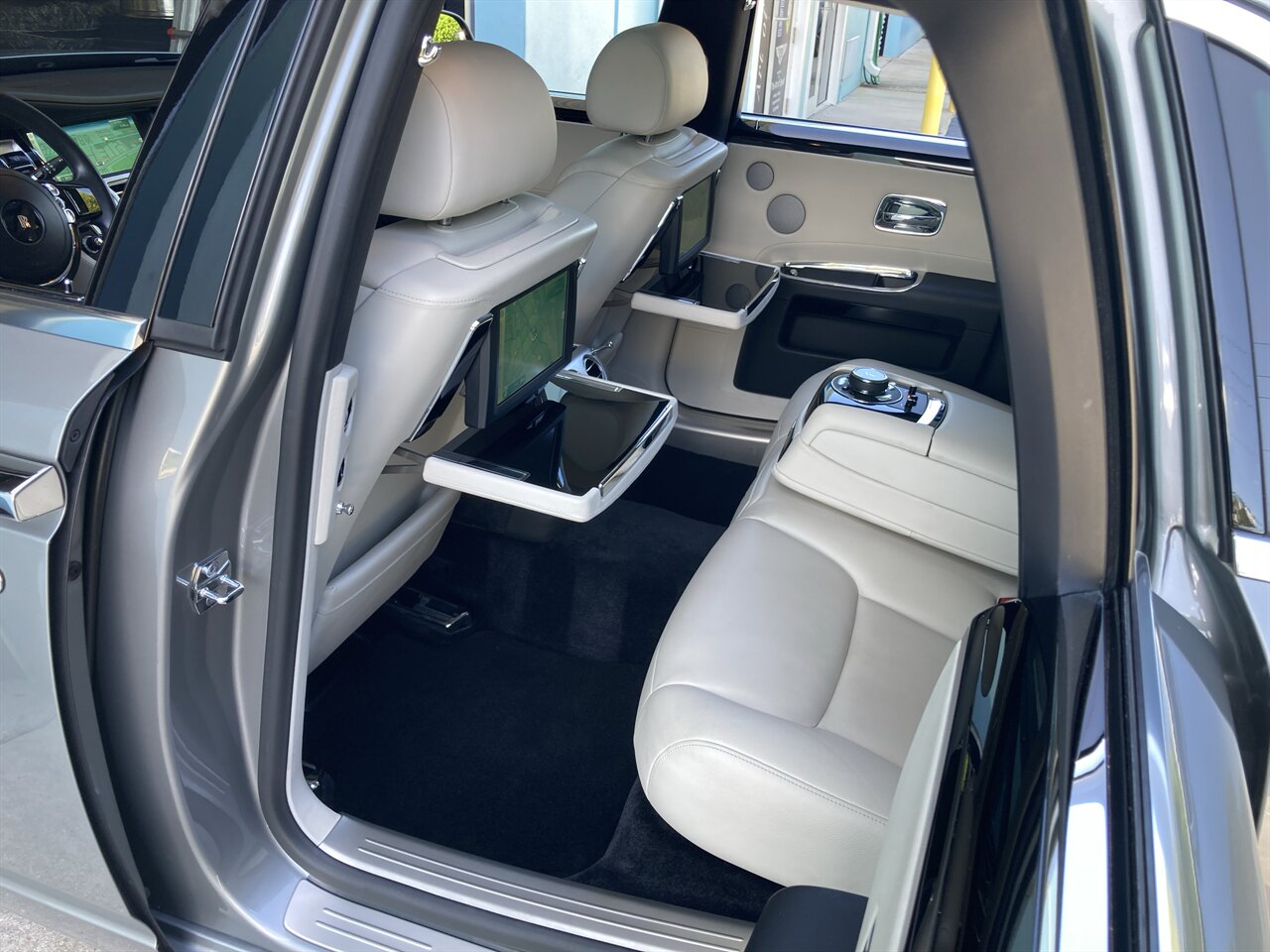 2016 Rolls-Royce Ghost - Photo 16 - Stuart, FL 34997