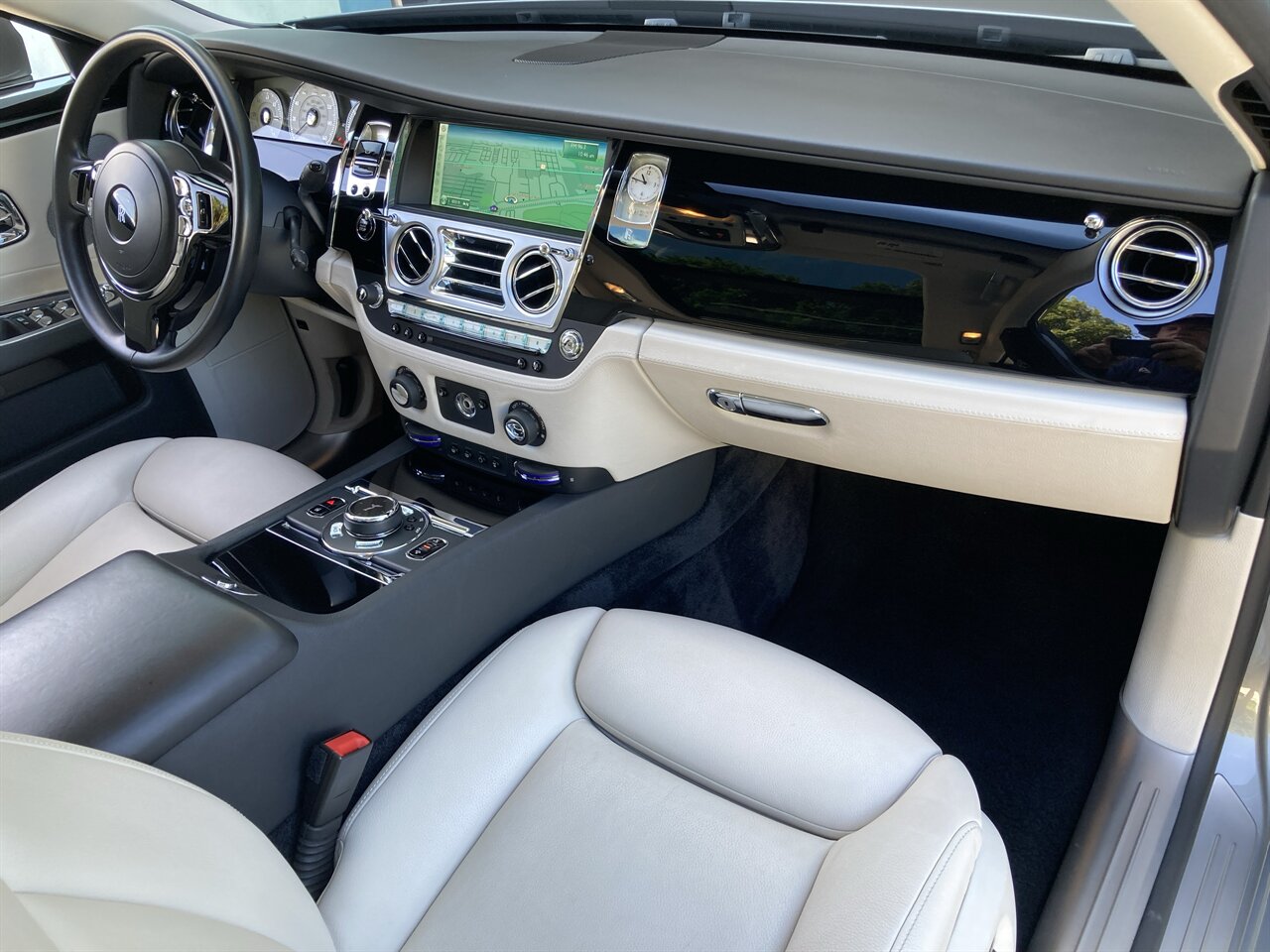 2016 Rolls-Royce Ghost - Photo 24 - Stuart, FL 34997