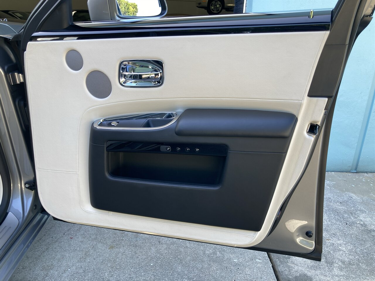 2016 Rolls-Royce Ghost - Photo 46 - Stuart, FL 34997