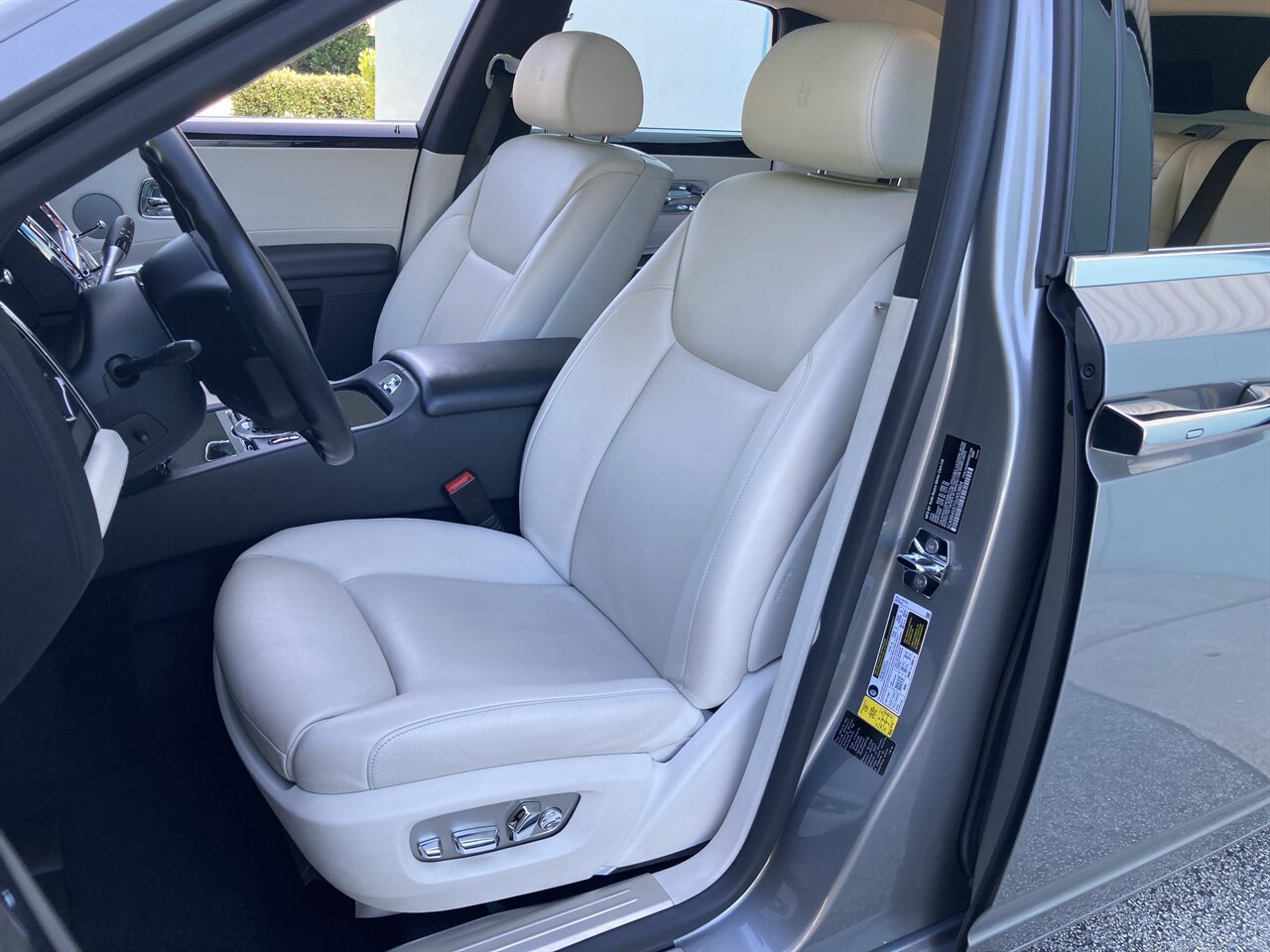 2016 Rolls-Royce Ghost - Photo 15 - Stuart, FL 34997
