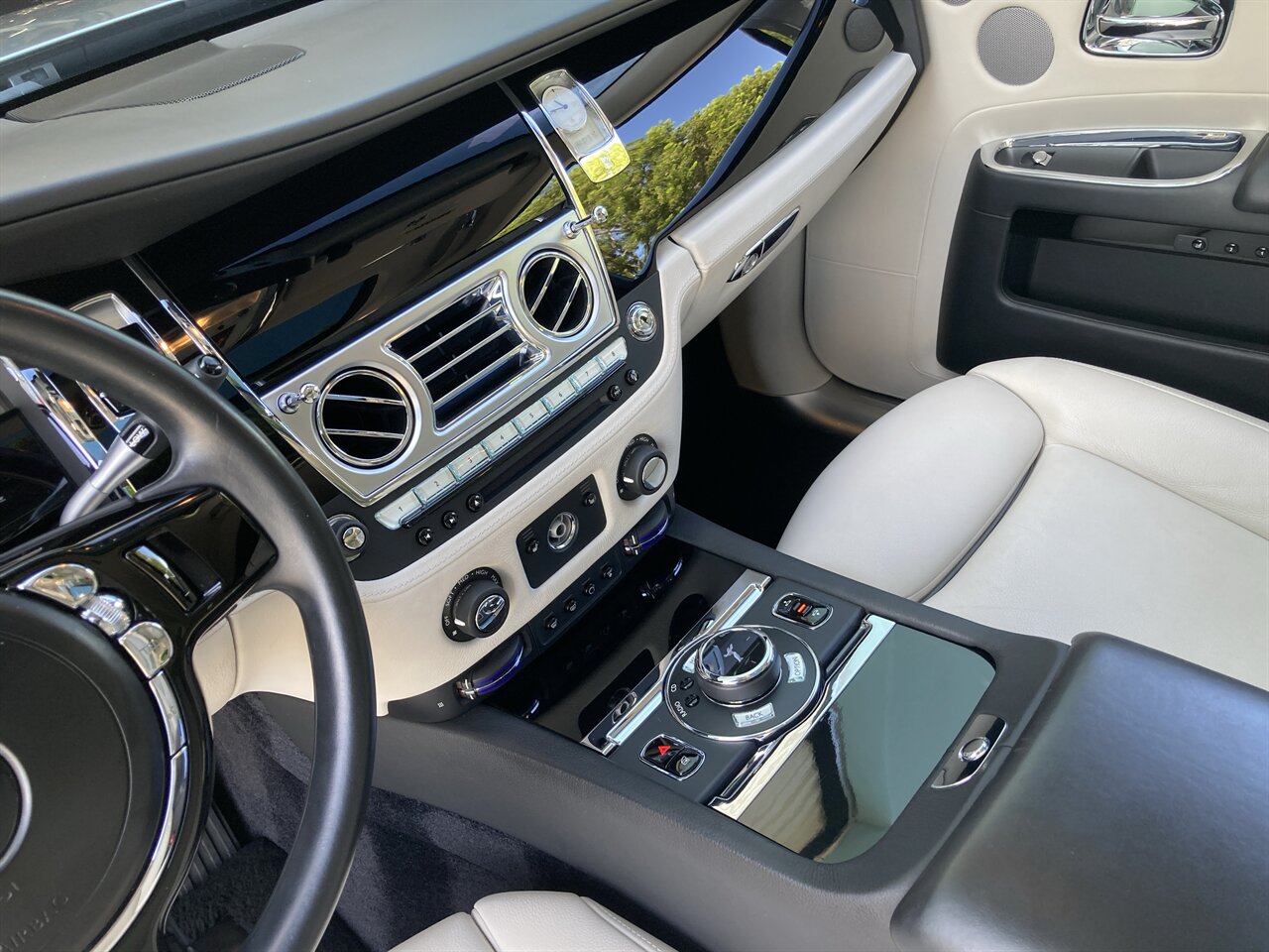 2016 Rolls-Royce Ghost - Photo 31 - Stuart, FL 34997