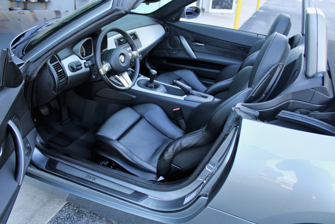 2007 BMW Z4 3.0si 6 Speed Manual   - Photo 14 - Stuart, FL 34997