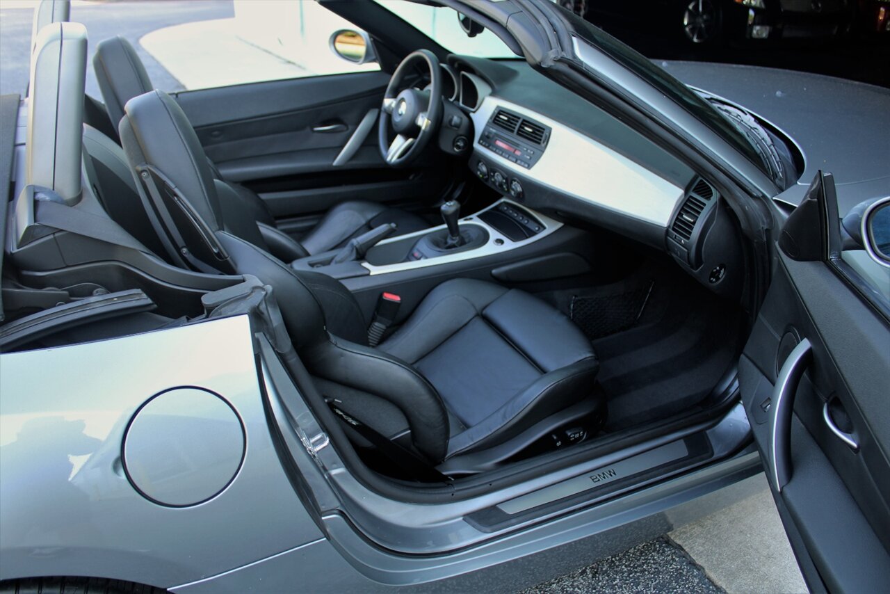 2007 BMW Z4 3.0si 6 Speed Manual   - Photo 17 - Stuart, FL 34997