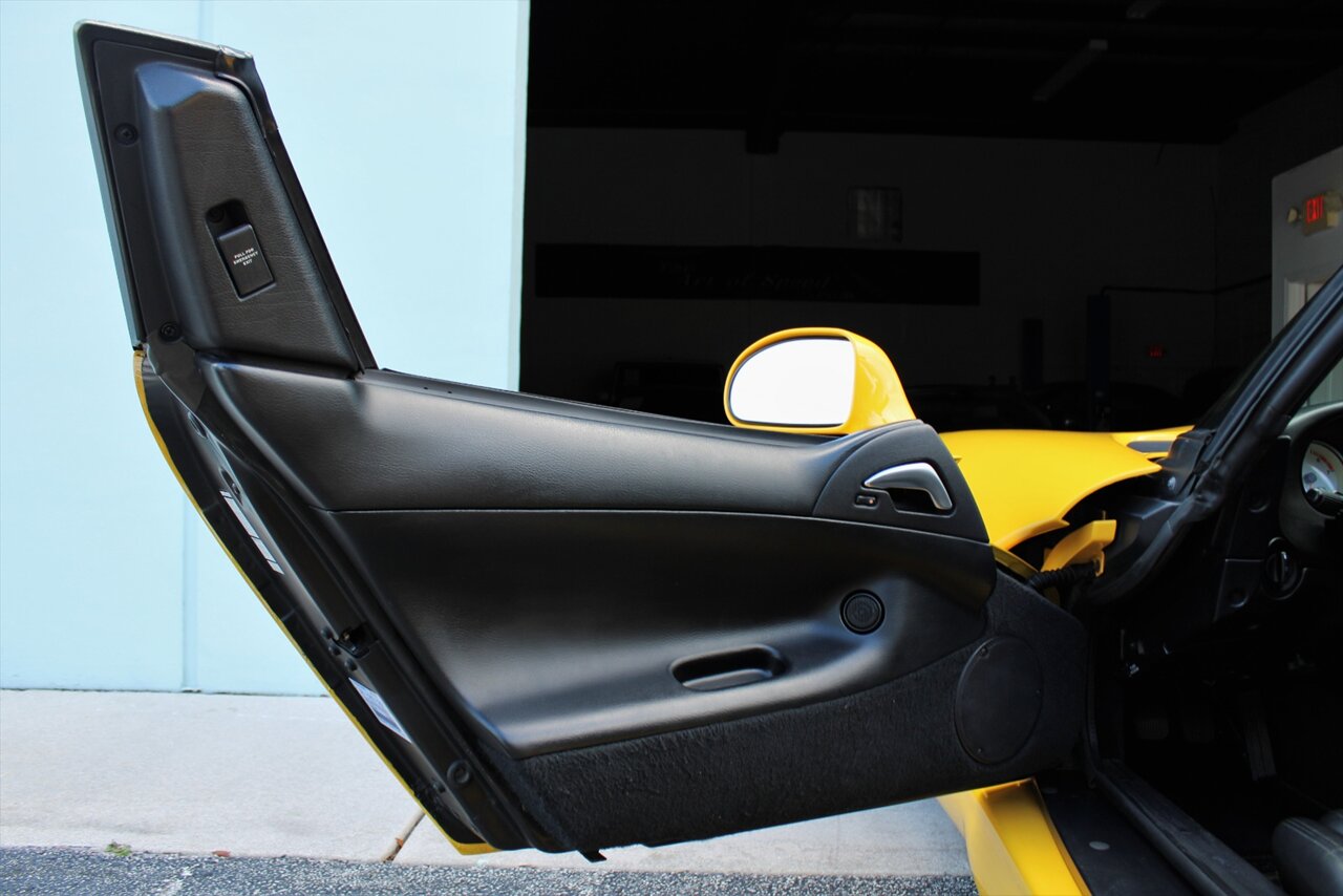 2002 Dodge Viper RT/10 - Photo 25 - Stuart, FL 34997