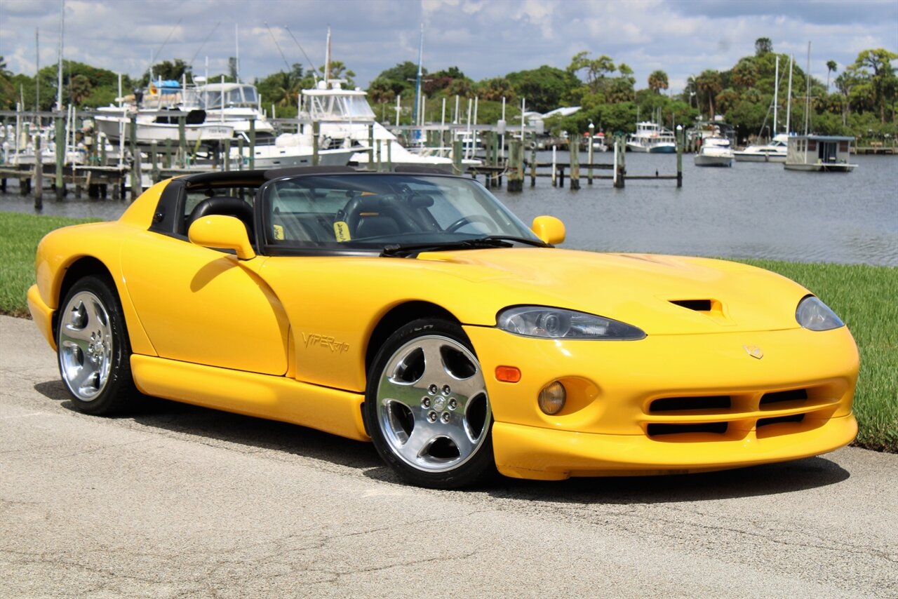 2002 Dodge Viper RT/10   - Photo 1 - Stuart, FL 34997