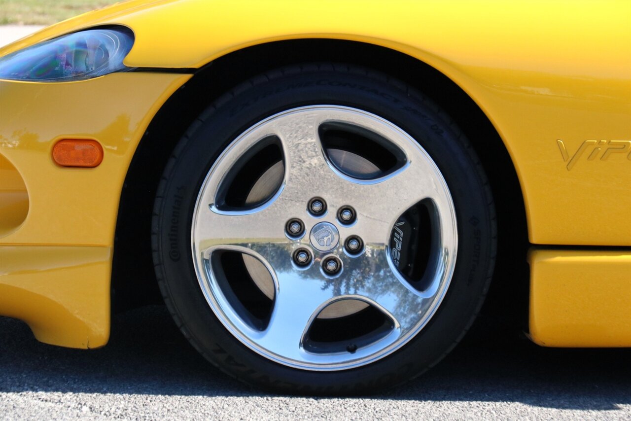 2002 Dodge Viper RT/10 - Photo 34 - Stuart, FL 34997
