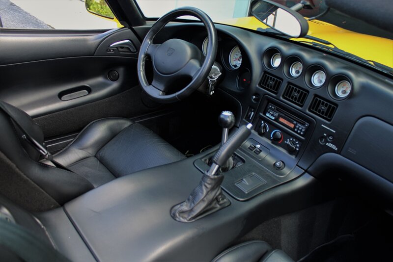 2002 Dodge Viper RT/10  