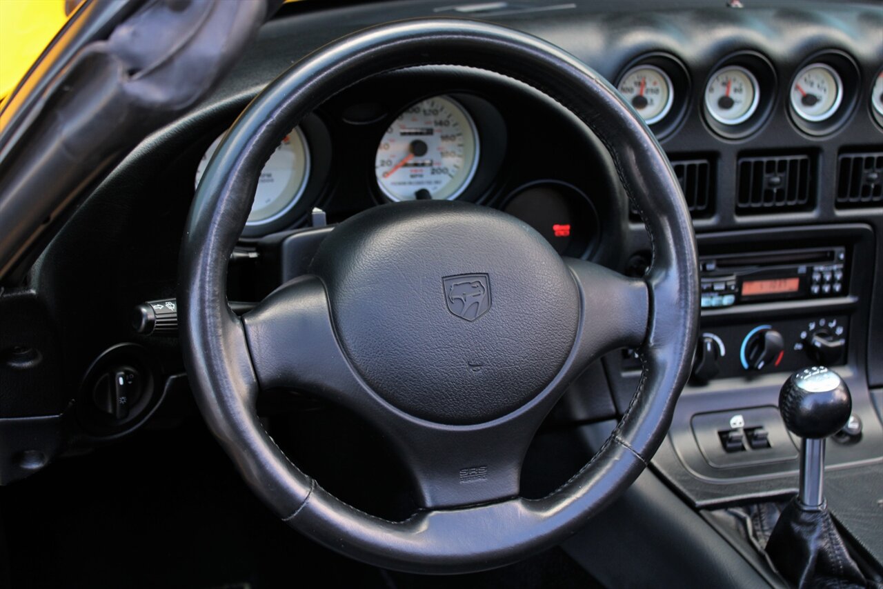 2002 Dodge Viper RT/10 - Photo 20 - Stuart, FL 34997